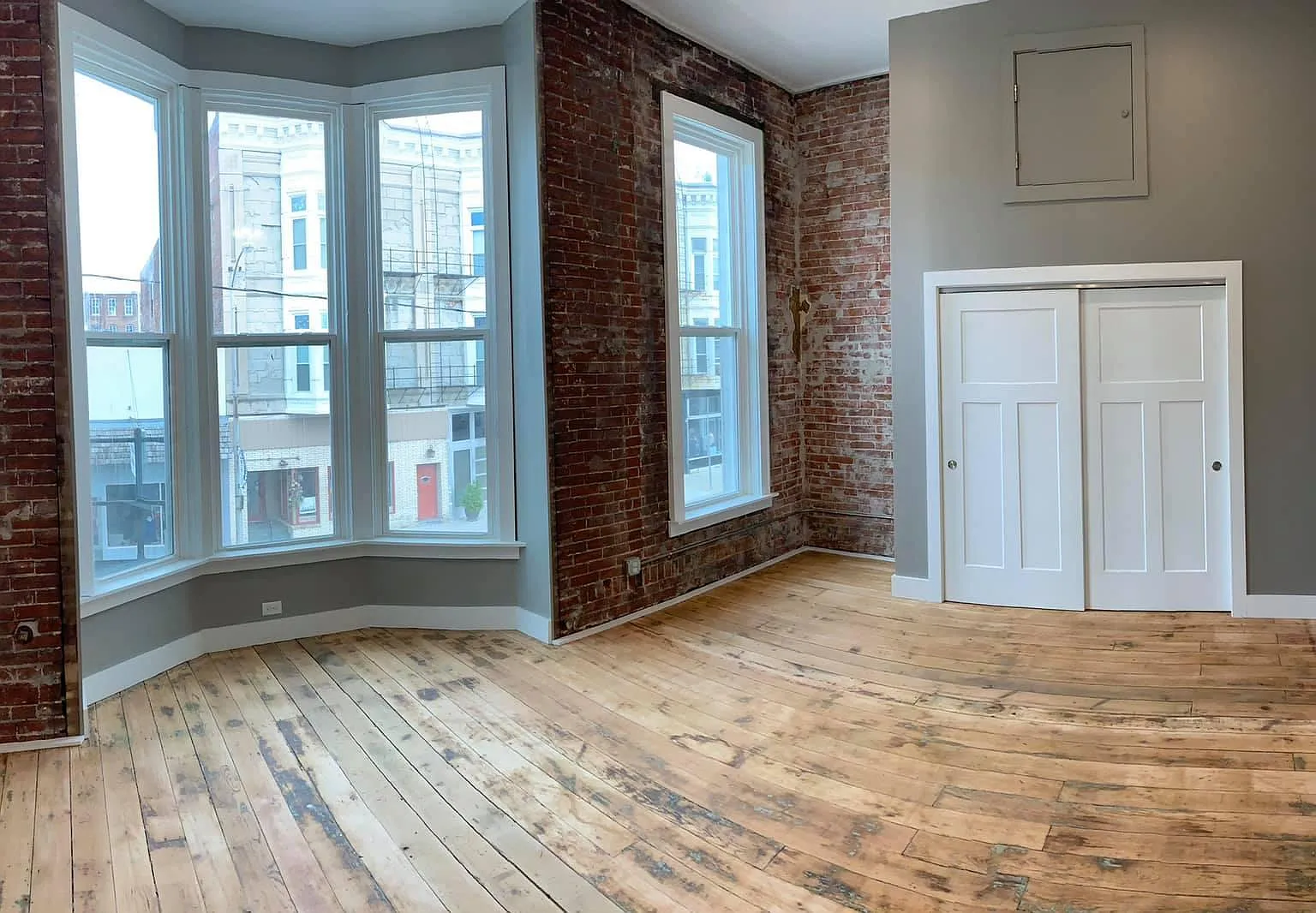 2 bed, 1100 sqft, $1,400 — Photo 3