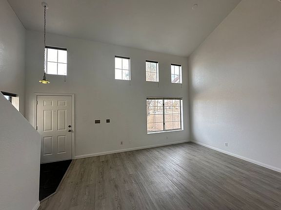 5th image of 48 Belle La Blanc Ave