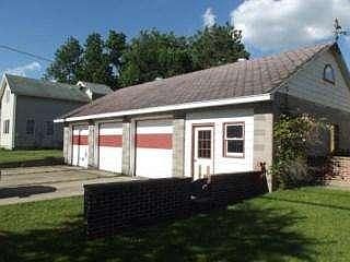 2nd image of 1522 Badger St