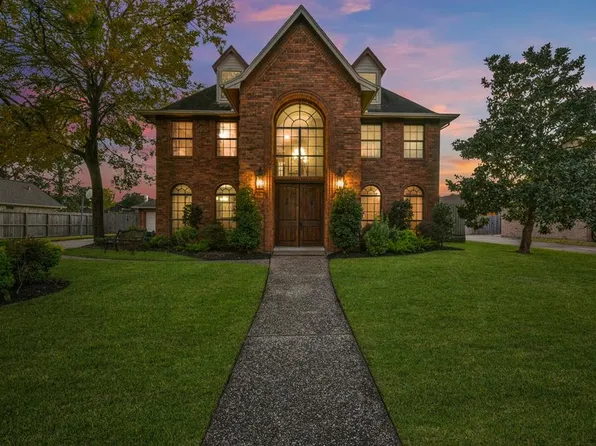 1712 White Wing Cir, Friendswood, TX 77546