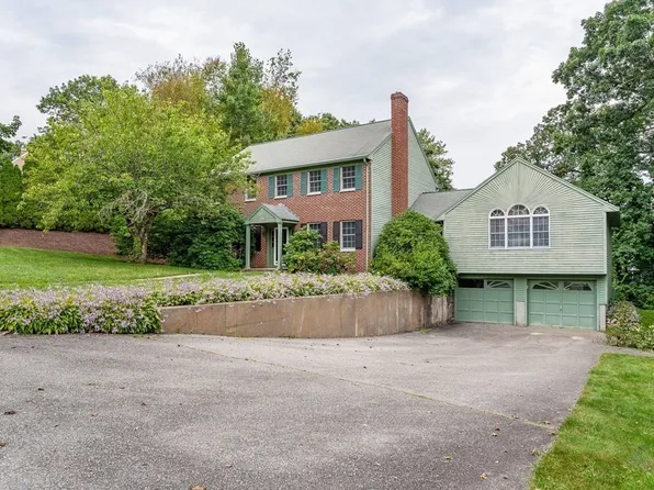 7 Ashwood Ave, Wilmington, MA 01887
