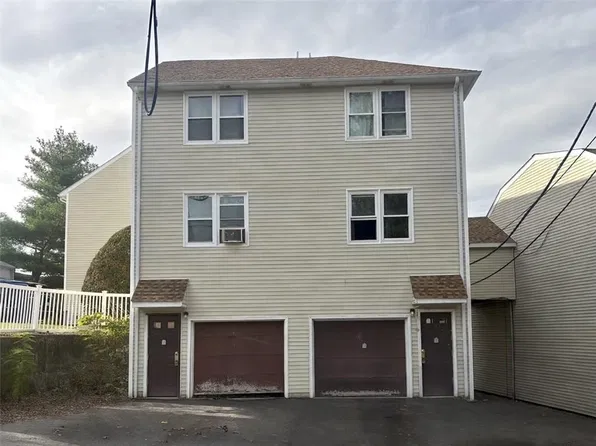 10 Burleigh St, Providence, RI 02904