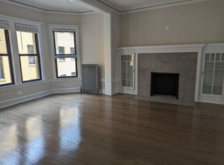 2420 N Sawyer Ave APT 2W, Chicago, IL 60647