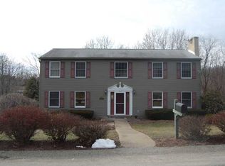 4057 Briarwood Dr, Jeannette, PA