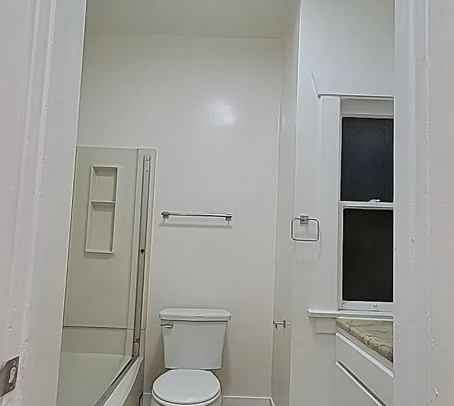 1046 W Martin Luther King Jr Blvd — Photo 33