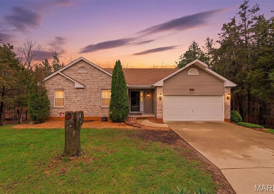 1st image of 9937 Sassafras Dr