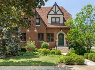 460 S Prospect Ave, Elmhurst, IL 60126