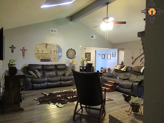 5th image of 1203 W Caprock St