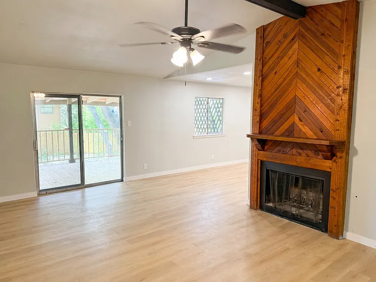 8726 Timberbriar St — Photo 4