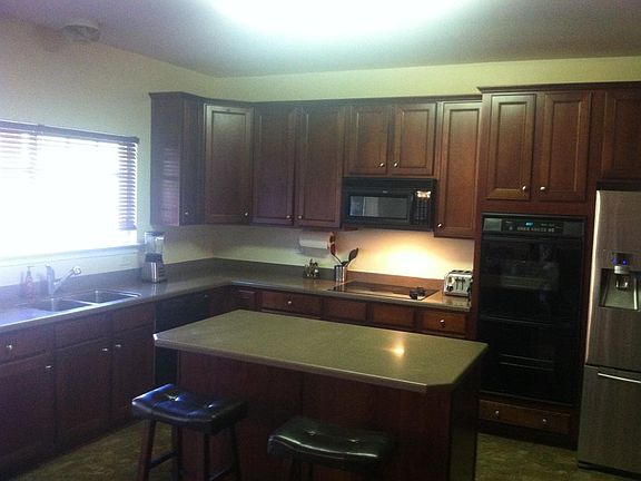 Kitchen, Large Island