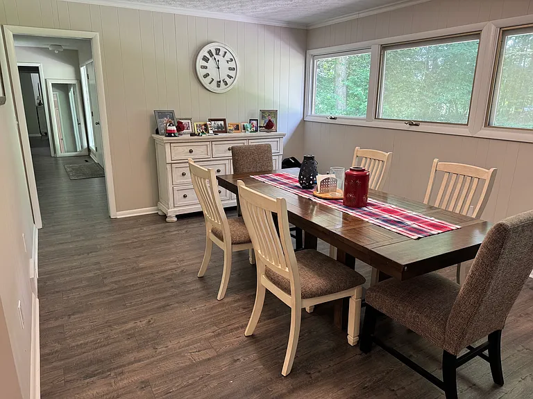 1466 Lake Roger Dr — Photo 7