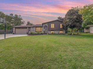 1544 S Miller Rd, Saginaw, MI 48609