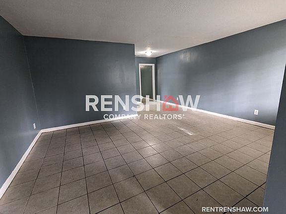 4th image of 3189 Forest Glen St