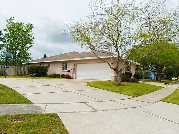 2nd image of 2112 Edgewater Cir SE