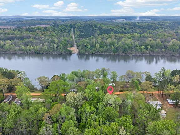 3rd image of 3983 Eureka Landing Rd