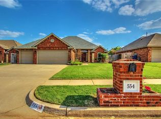 554 W Geronimo Court Way, Mustang, OK 73064