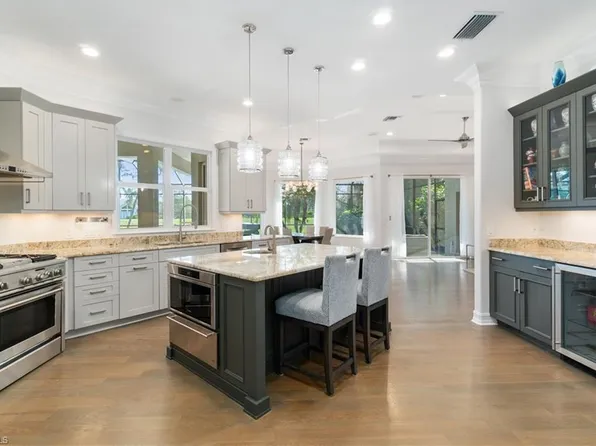 140 Cheshire WAY, NAPLES, FL 34110