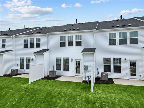 4th image of 505 Harebell Way