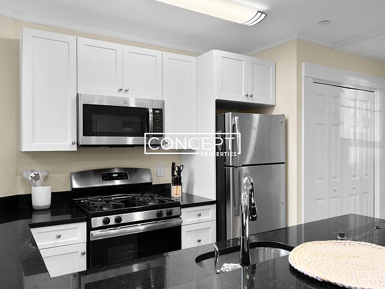 220 Commonwealth Ave #16 — Photo 7