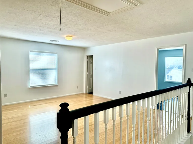 7110 Favian Ct — Photo 12