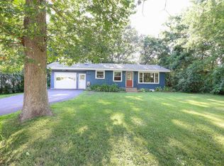 29490 Kings Bluff Rd, Chisago City, MN 55013