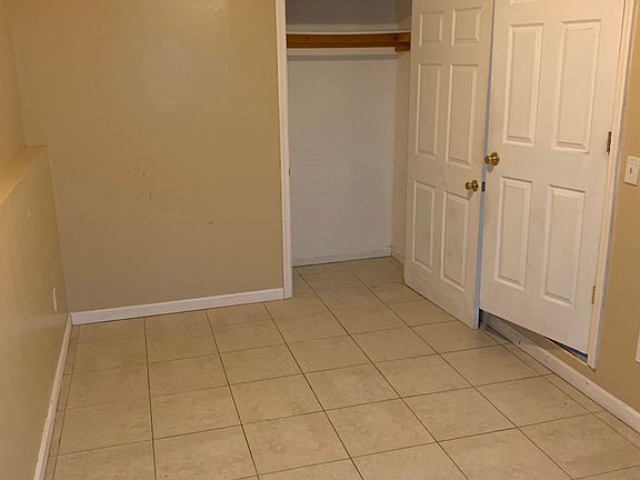 2nd image of 238 Grimsby St Floor 1