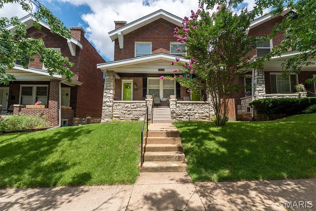 2 bed, 1.0 bath, 1150 sqft, $1,500 — Photo 1