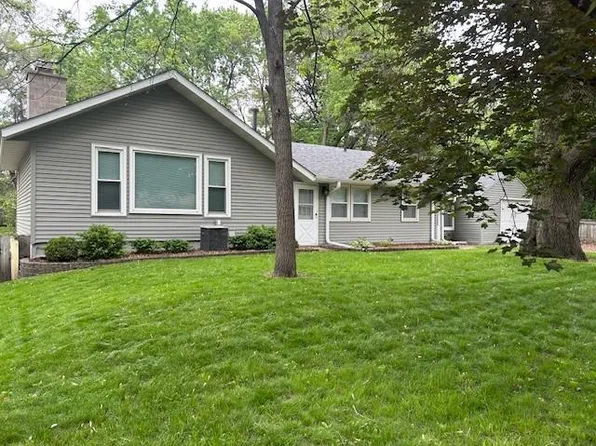 541 105th Ln NW, Coon Rapids, MN 55448