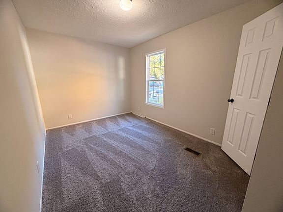 5th image of 14534 White Pine Ln #393