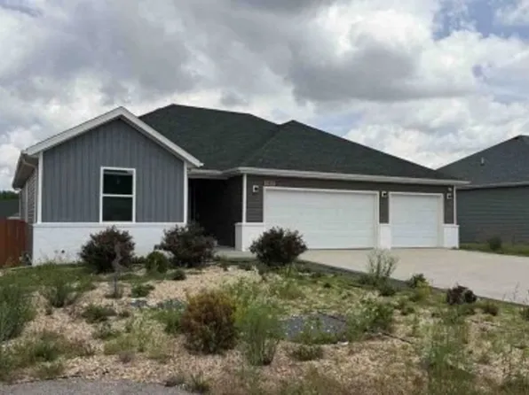 1459 E Habersham St, Republic, MO 65738