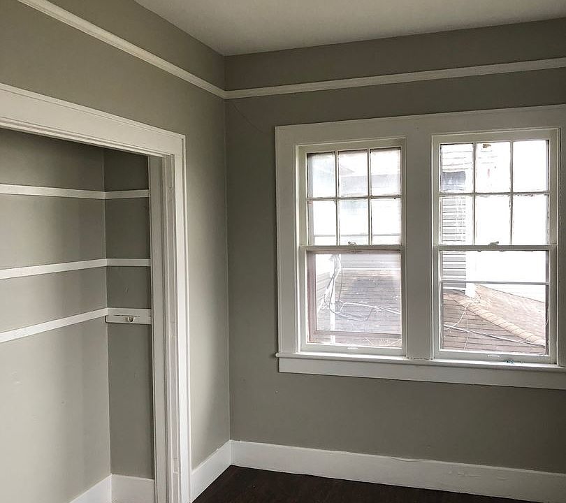 2nd image of 551 W Washington St APT 06