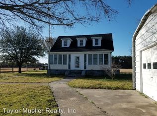 1614 Soundneck Rd, Elizabeth City, NC 27909