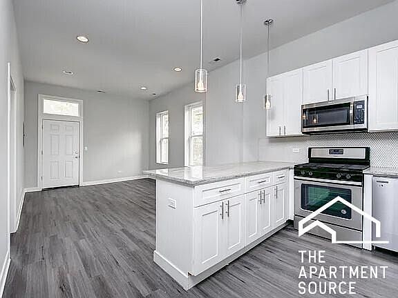 1st image of 1462 W Erie St #1W