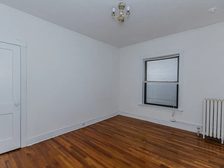 516-24 W Diversey Ave — Photo 8