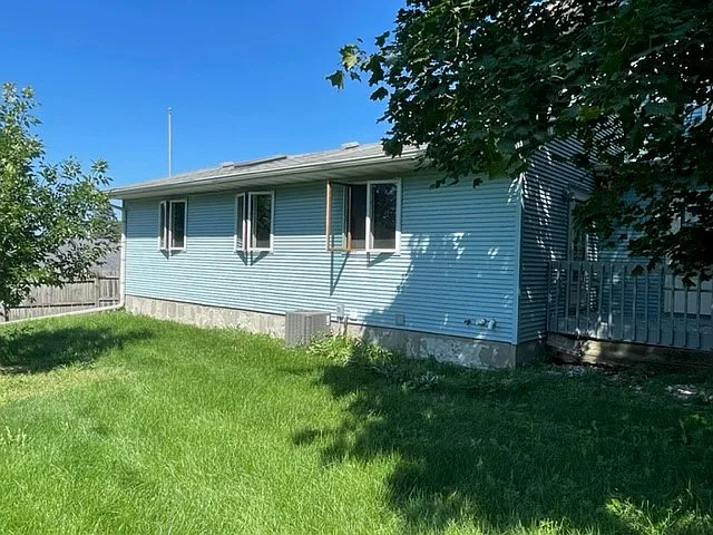 1 bed, 750 sqft, $1,200 — Photo 4