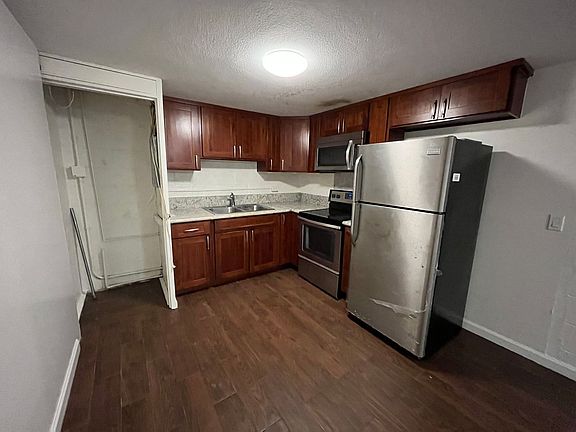 5th image of 1718 Ala Amoamo St #C