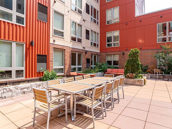 5th image of 1101 University Ave SE #2-6879
