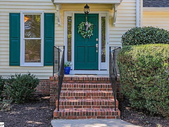 3rd image of 5 Brookford Ct