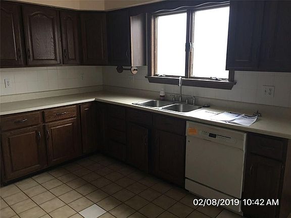 5th image of 806 E Grandview Blvd