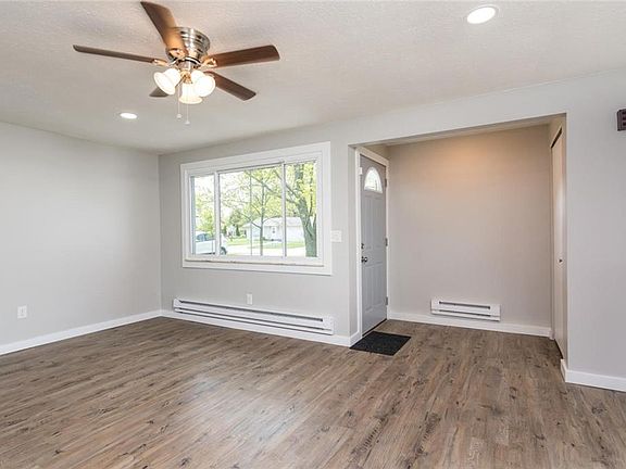 4th image of 2730 W 40th St