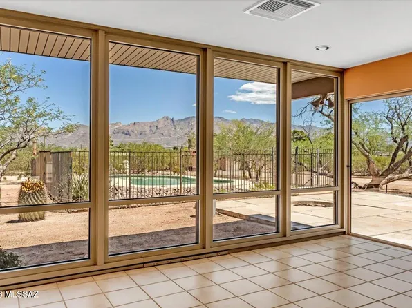 1635 E Kleindale Rd, Tucson, AZ 85719