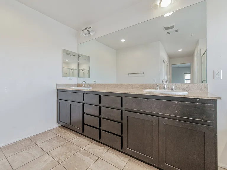 6954 Stanza Ct — Photo 27