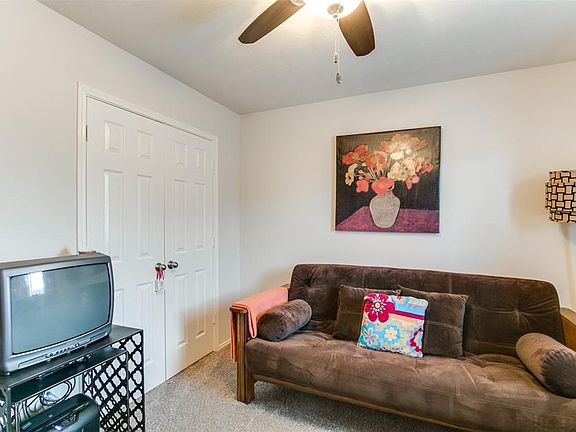 4th image of 6103 Yorktown Meadow Ln