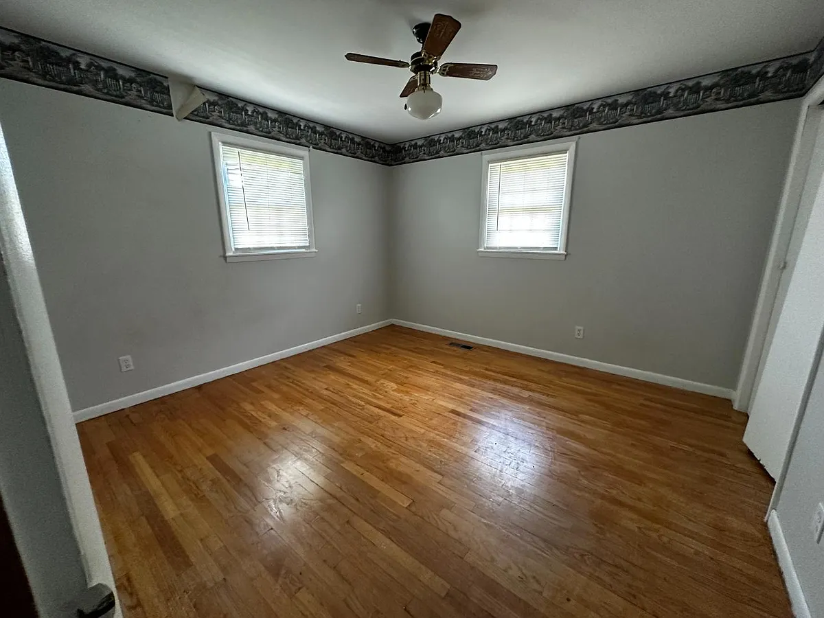Property Photo - 614 Galbraith Ave