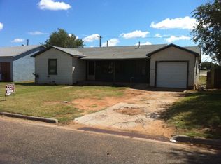 1118 E Hill St, Brownfield, TX 79316