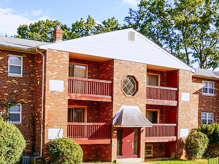 Lea Boulevard Apartments — Photo 9