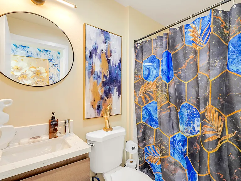 8453 N Langdon Ave — Photo 5