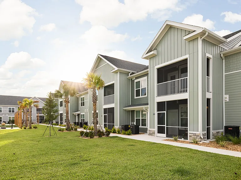 Palm Grove Luxury Apartments — Photo 45