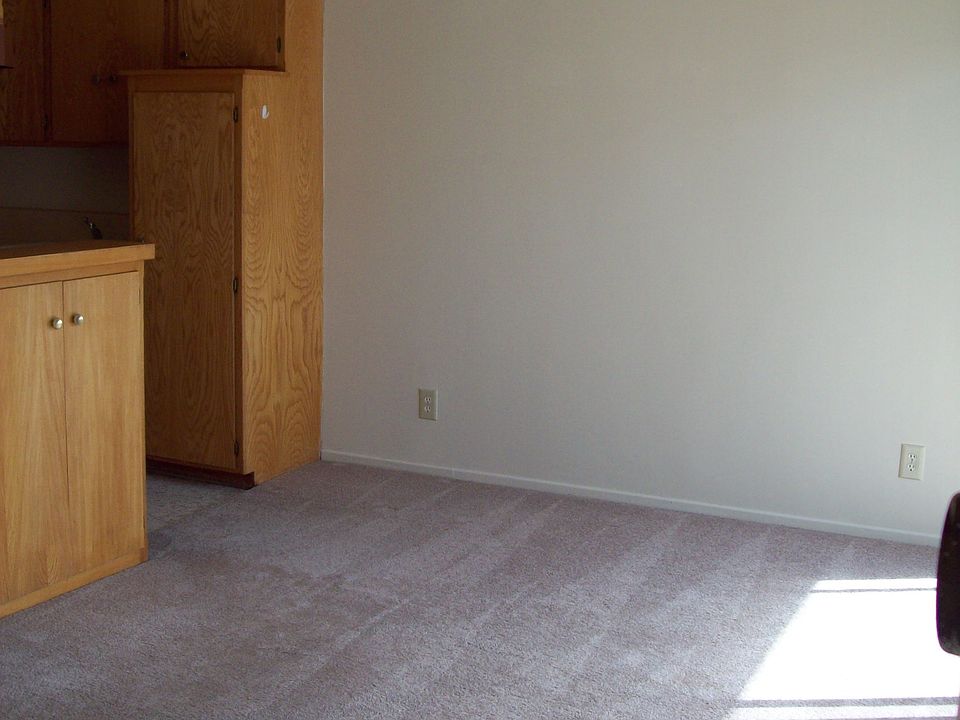 2nd image of 3732 Mentone Ave APT 22