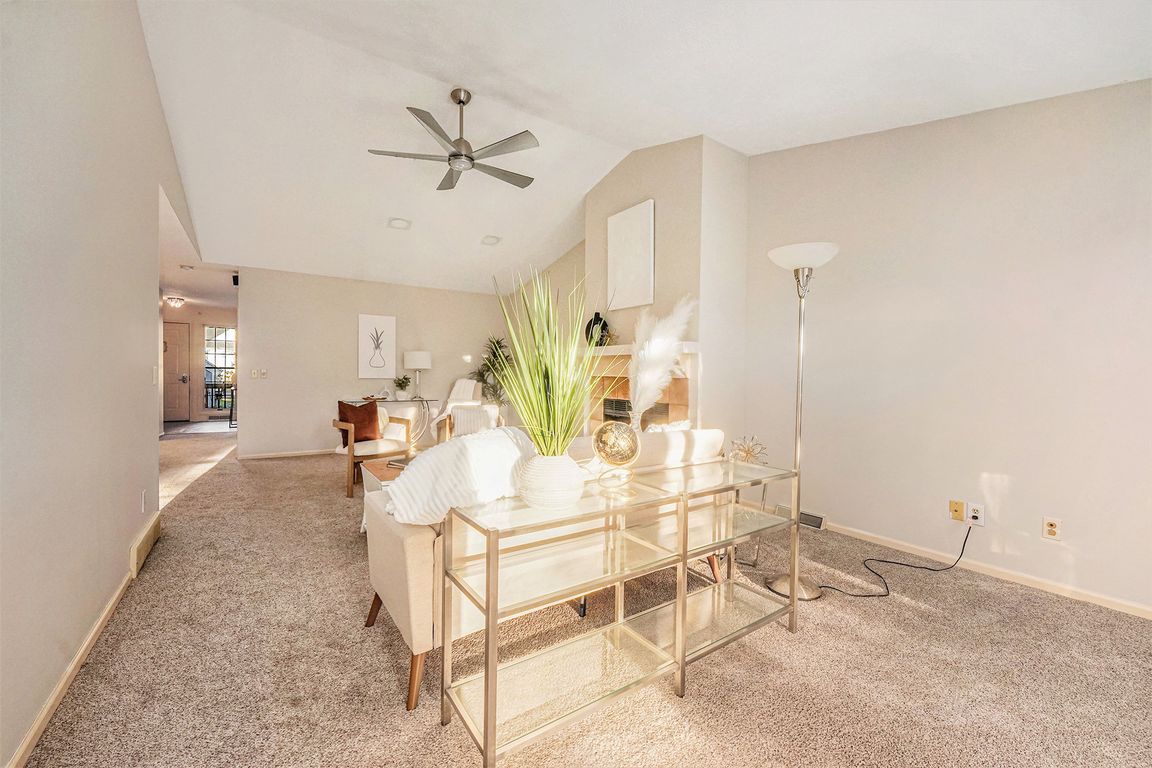 next background image